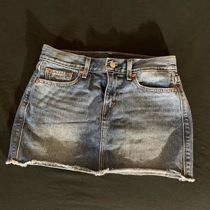 Levi’s skirt